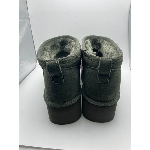 CUSHIONAIRE Women's COZY Genuine Suede pull on platform boot, Green 8 - Picture 6 of 6